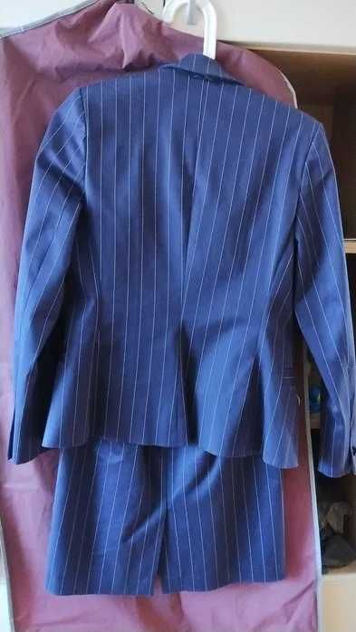 Дамски бизнес костюм пола + сако