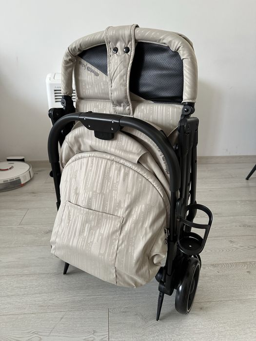 Лятна количка CHIPOLINO KISS до 22кг. - МАКАДАМИЯ