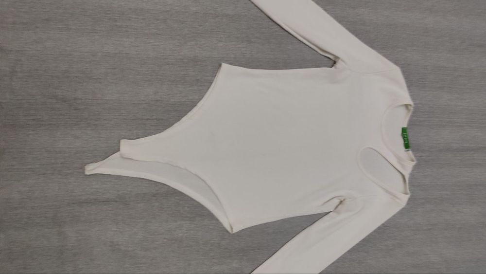 Продаетс кофта боди