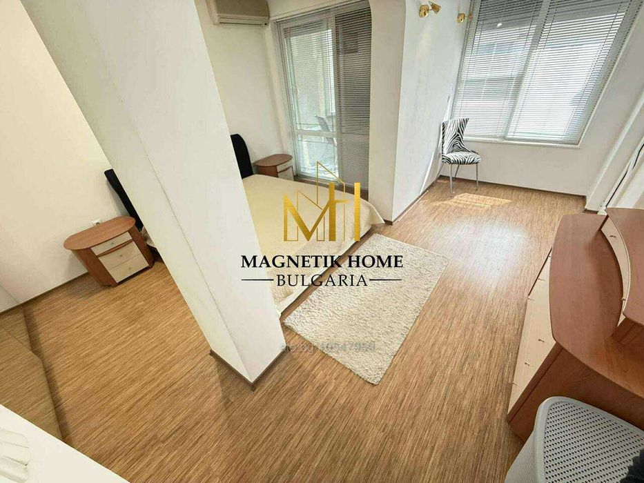 Дава се под наем Многостаен апартамент в Бургас, Център - 146 кв.м за 765 € - Снимка #3