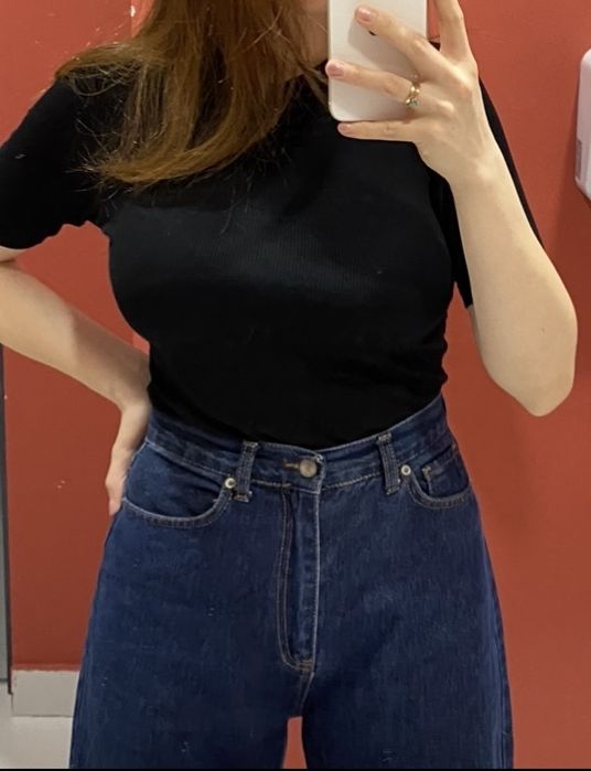 Продам джинсы широкого кроя на высокой посадке