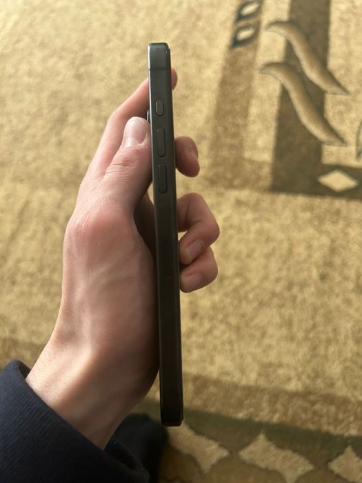 Продам Айфон 15 pro max 256gb