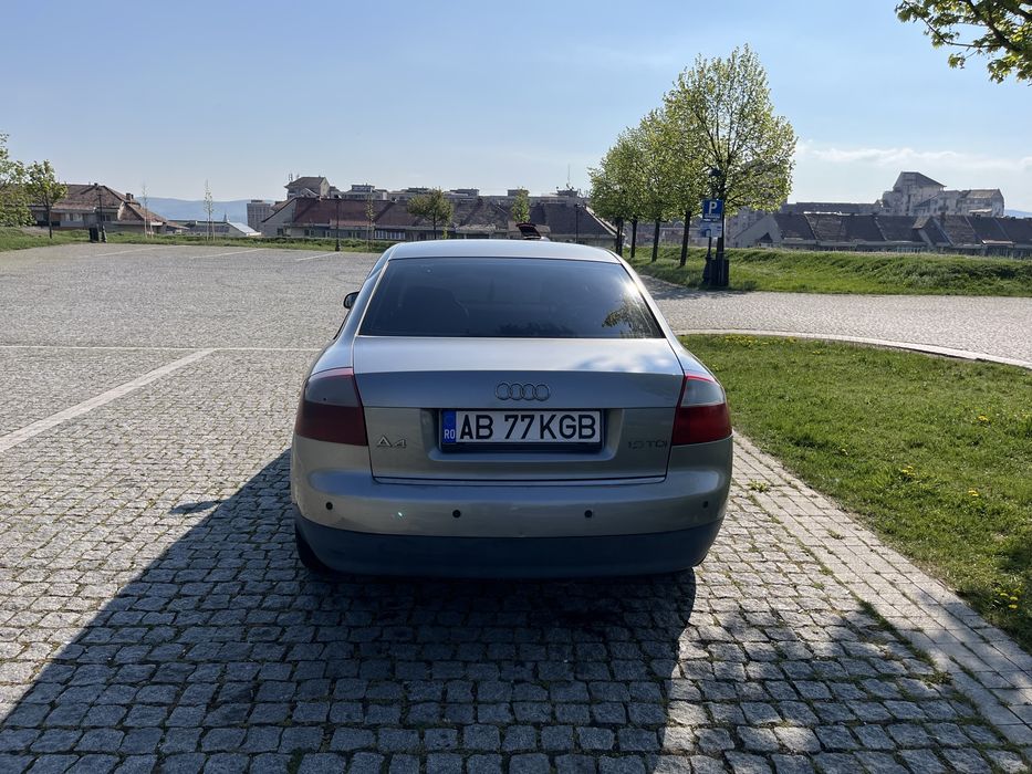 AUDI A4 2001 — imagine 4