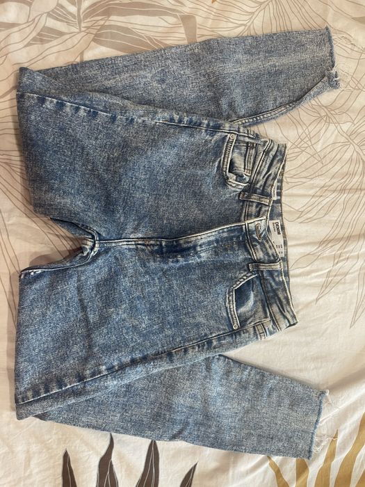 Дънки висока талия Bershka