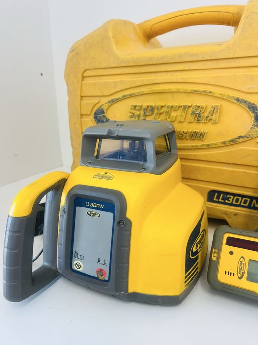 Spectra LL 300 N nivela laser rotativa