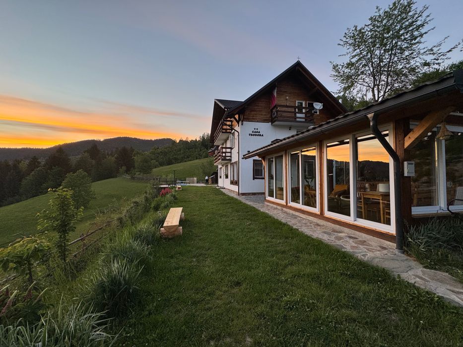 Cabană de închiriat în Munții Apuseni - Casa Teodora, Albac, județul Alba