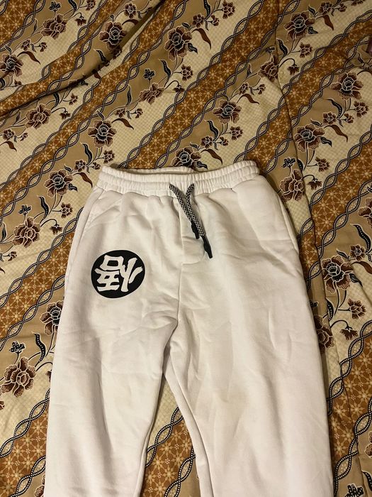 Топ цена!зимен панталон L размер става и за М