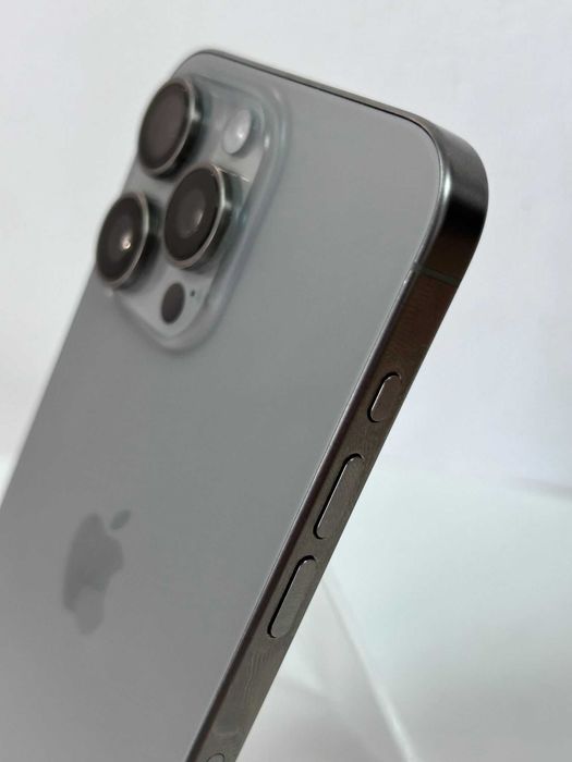 iPhone 15 Pro Max 256GB Natural Titanium, baterie 87%, garanție 1 an