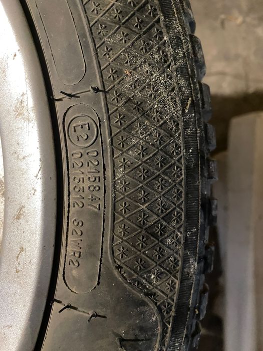 Гуми с джанти Форд фиеста 2006