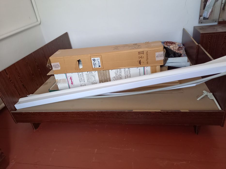 Продаётся кровать односпальные.