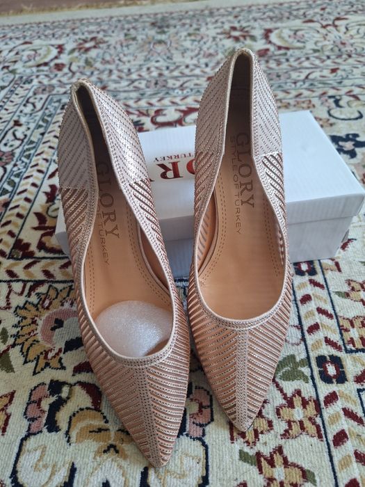 Новый туфли рр 41 маломерка