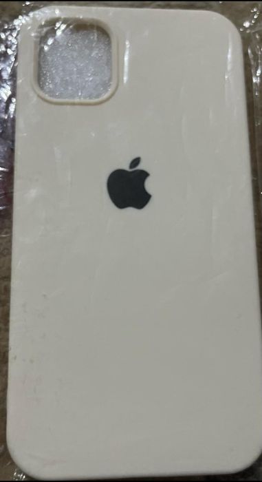 Чехол белый Iphone 11