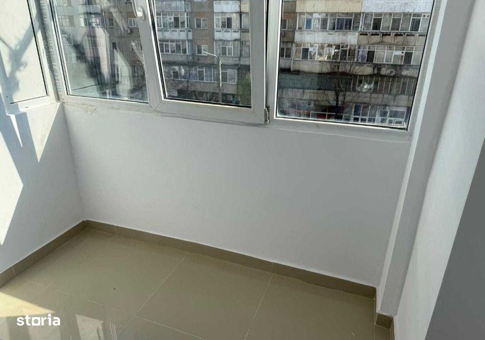 Etaj 4/10 - 2 camere decomandat - renovat - liber - Dacia