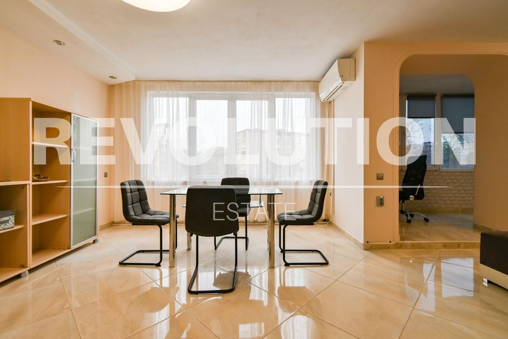 Двустаен апартамент в ж.к. Редута.