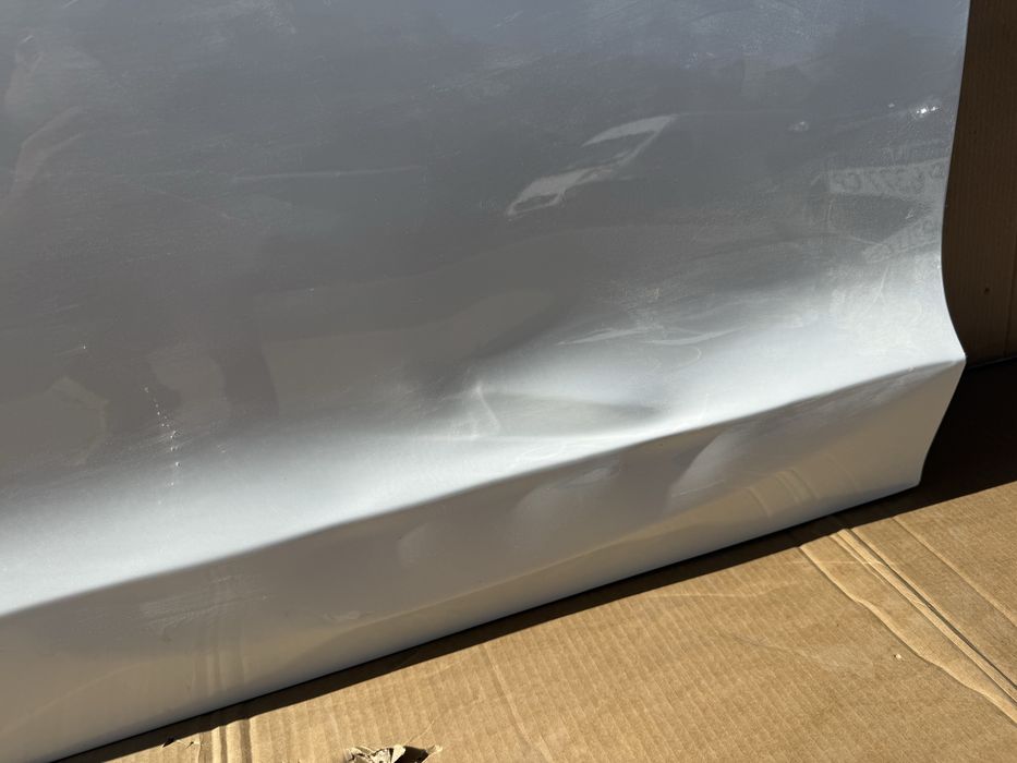 Врата Tesla Model 3
