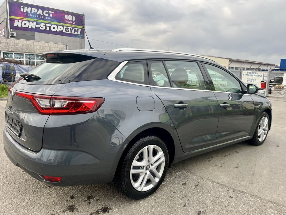 RENAULT Megane 2020 — imagine 4