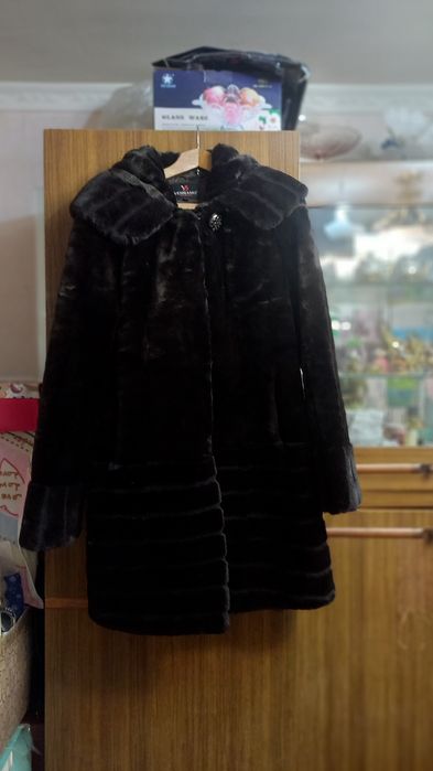 Продается  шуба б/у