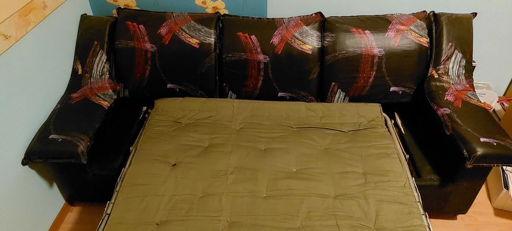 Продавам разтегателен диван - СПЕШНО!!!