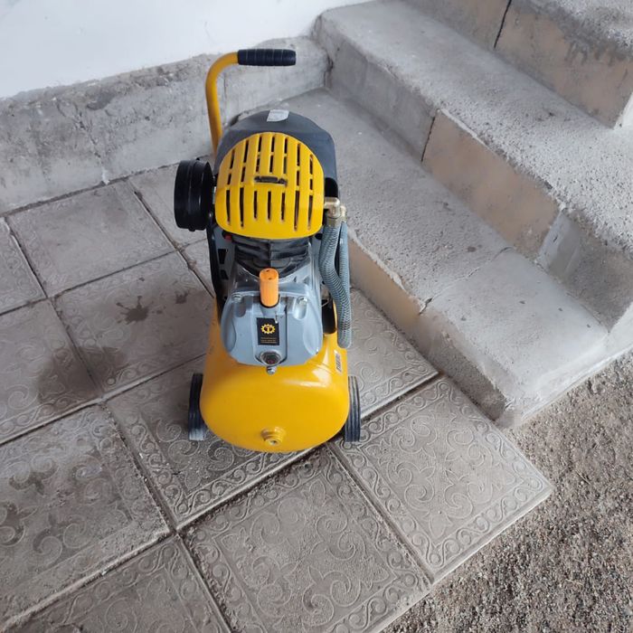 Воздушный компрессор