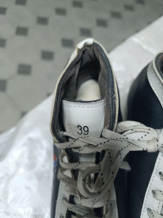 Конькй профессиональные