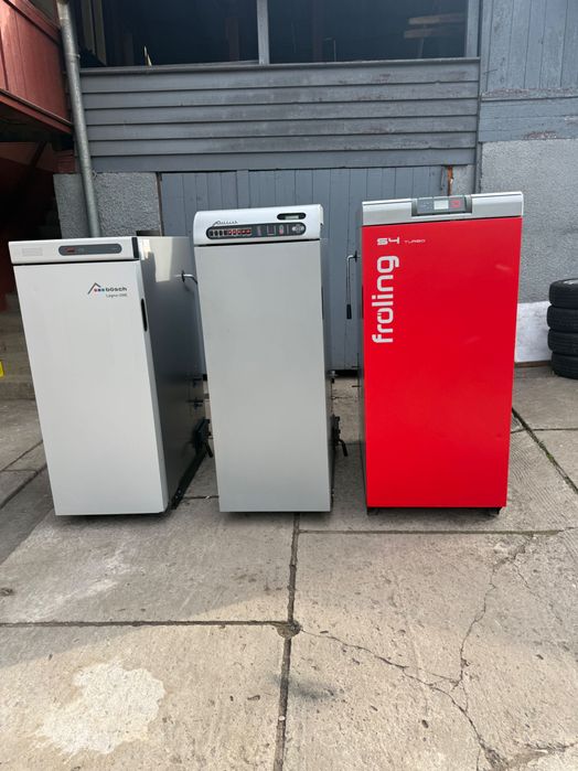 Vând centrale pe lemn Fröling