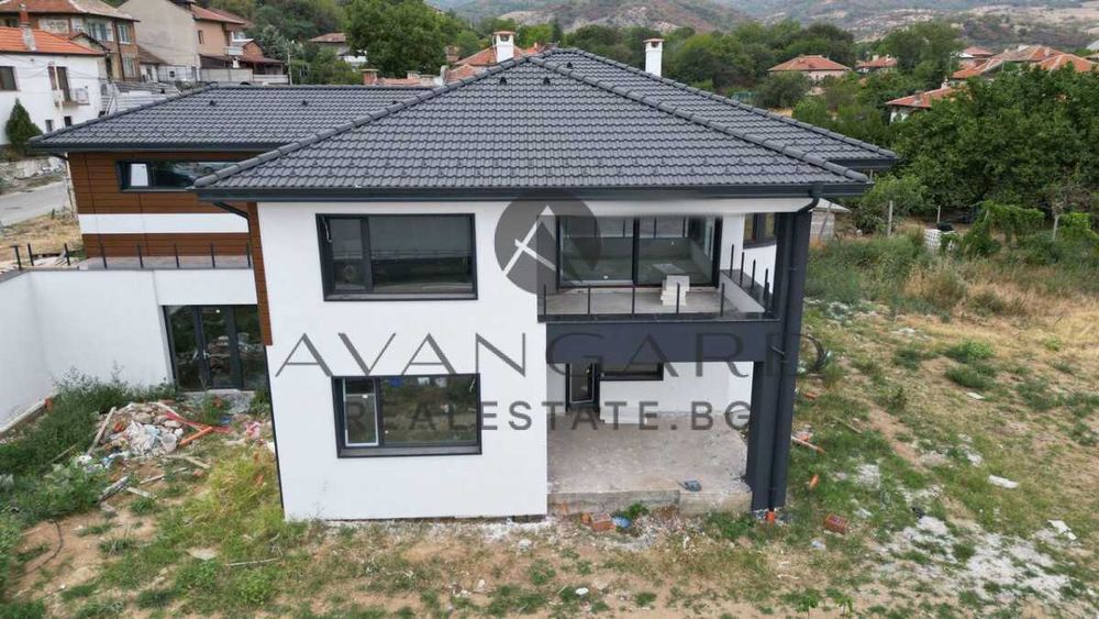 Продава се Къща в с. Първенец, Област Пловдив - 450 кв.м за 812 €/кв.м - Снимка #3