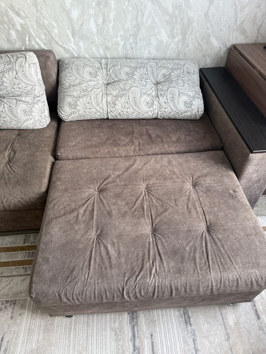 Диван в хорошем состоянии