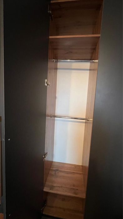 Продается спальный гарнитюр