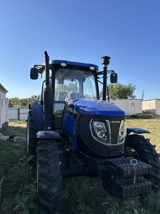 Трактор Ловол904
