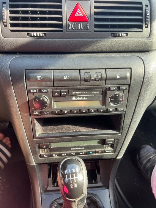Skoda Octavia 1.6 benzina