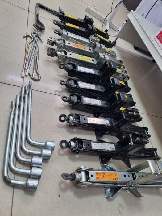 Домкрат на любые модели авто