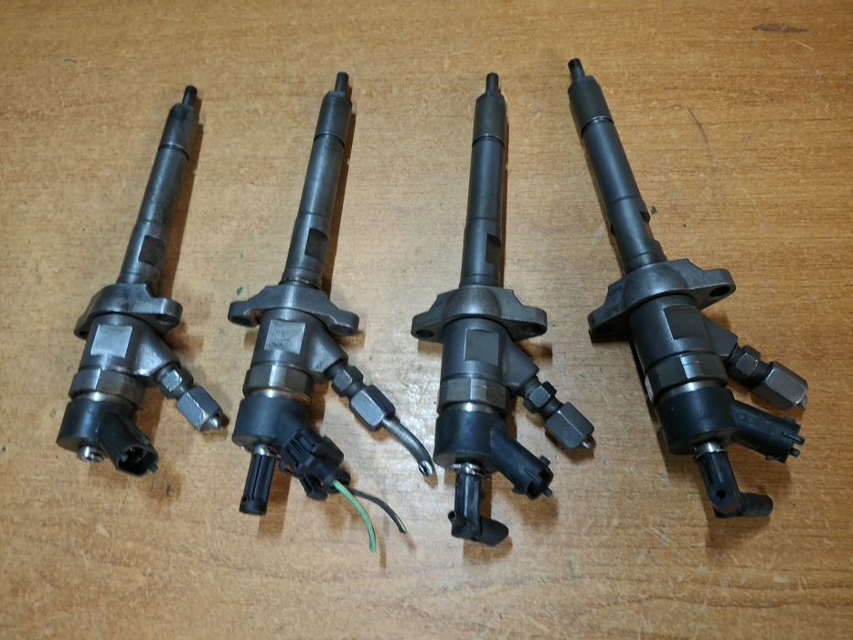 Injectoare Citroen Peugeot Mazda Volvo 1.6 D