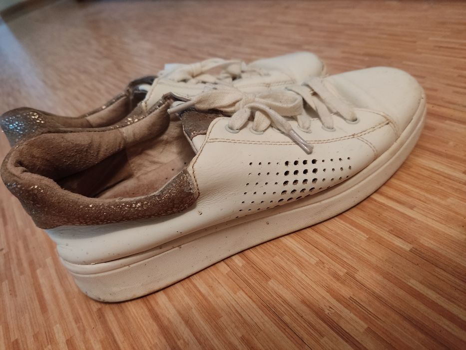 кеды, кроссовки  продам