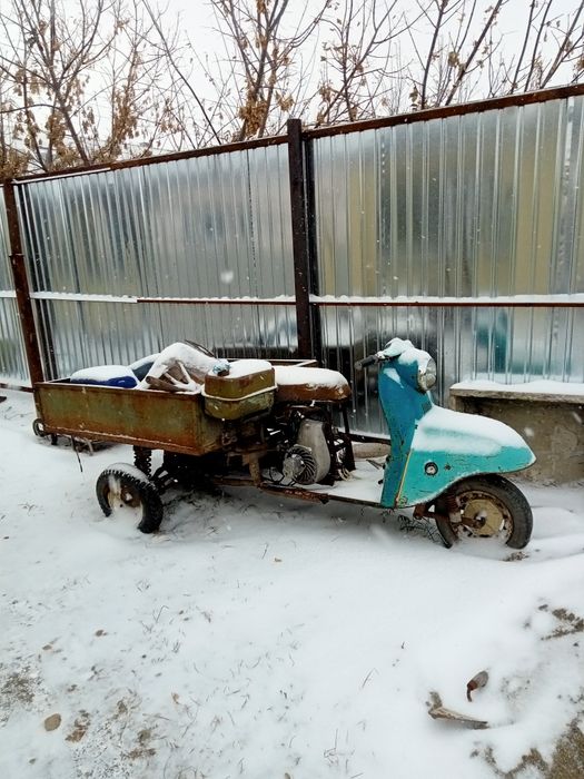 Моторолер Муравей