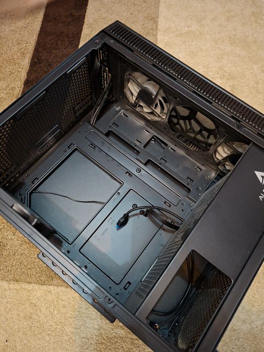 Carcasa ALPHAGEAR Adept Black