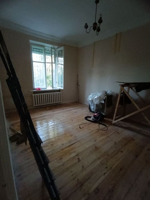 Срочно продаю 3- х комнатную квартиру на Чиланзаре