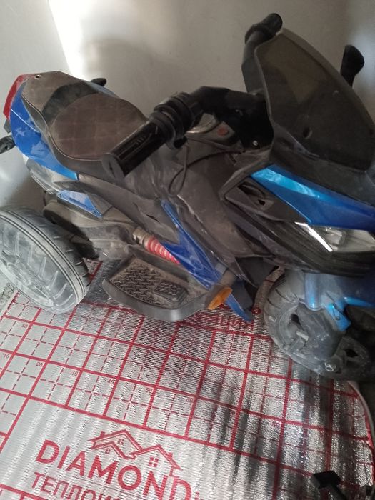 Xolati yaxshi detski skuter