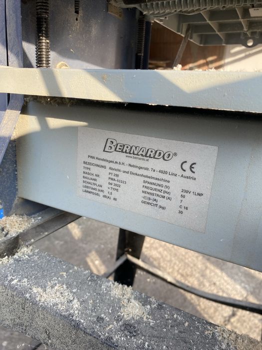 Abricht cu grosime Bernardo PT 250 – Stare bună