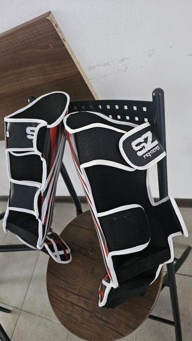 Протектори за крака - кикбокс и муай тай SZ M размер