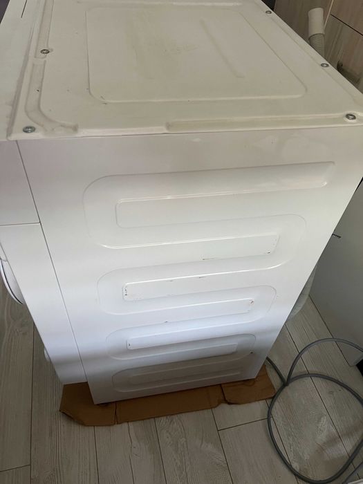 Пералня със сушилня BEKO за вграждане 8/5 кг