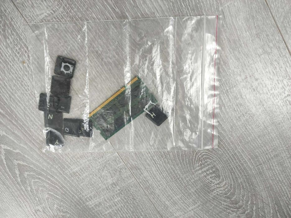 Лаптопи Fujitsu Siemens, Lenovo, HP