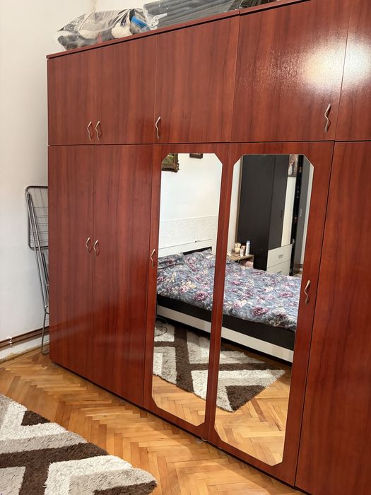 Set 2 dulapuri cu cate 3 usi