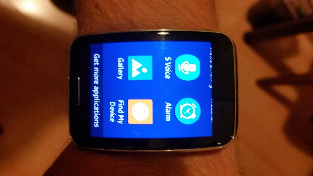 Smart watch AMOLED curved Samsung Gear S/ SM-R750 - SIM card slot