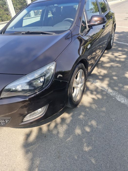 OPEL Astra 2011 — imagine 3