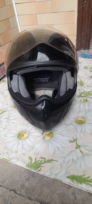 Продам защитный шлем