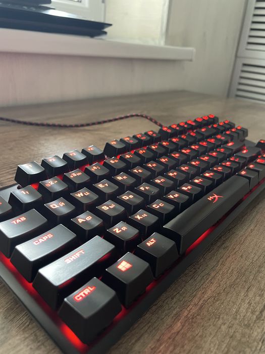 Механическая клавиатура HyperX Alloy FPS pro