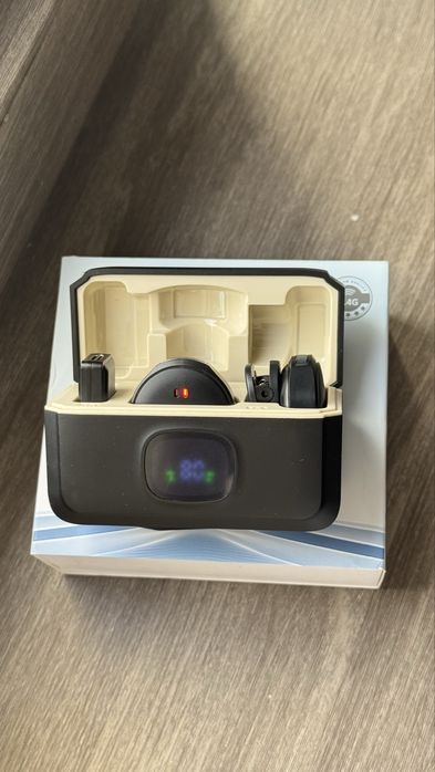 Петличка. Микрофон