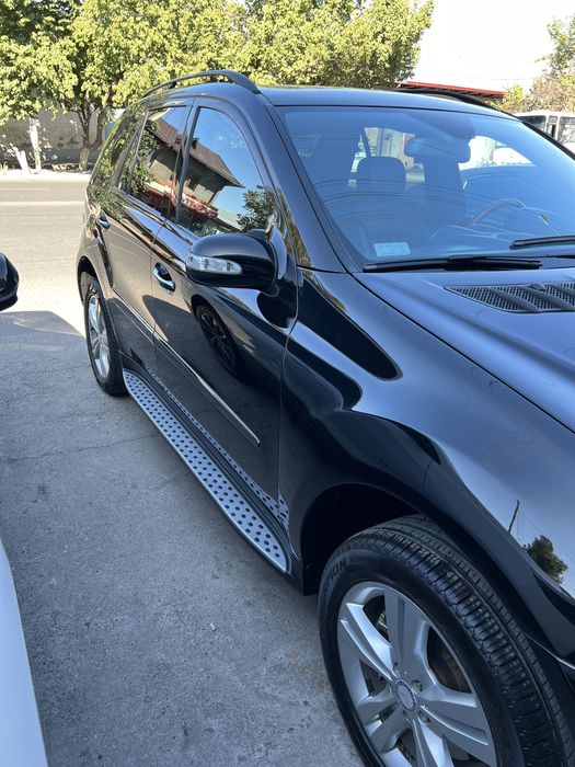Продается авто Mercedes ML350