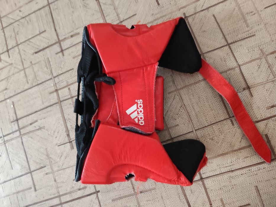 Боксёрский шлем вместе 3000 тнг