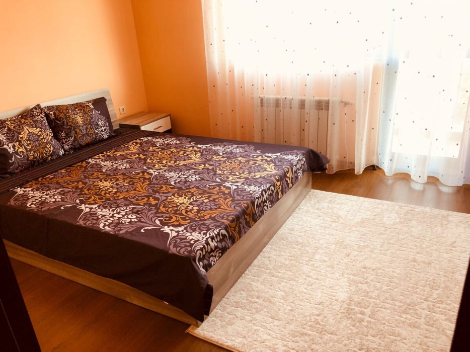 Дава се под наем Тристаен апартамент в Пловдив, Кършияка - 120 кв.м за 550 € - Снимка #3